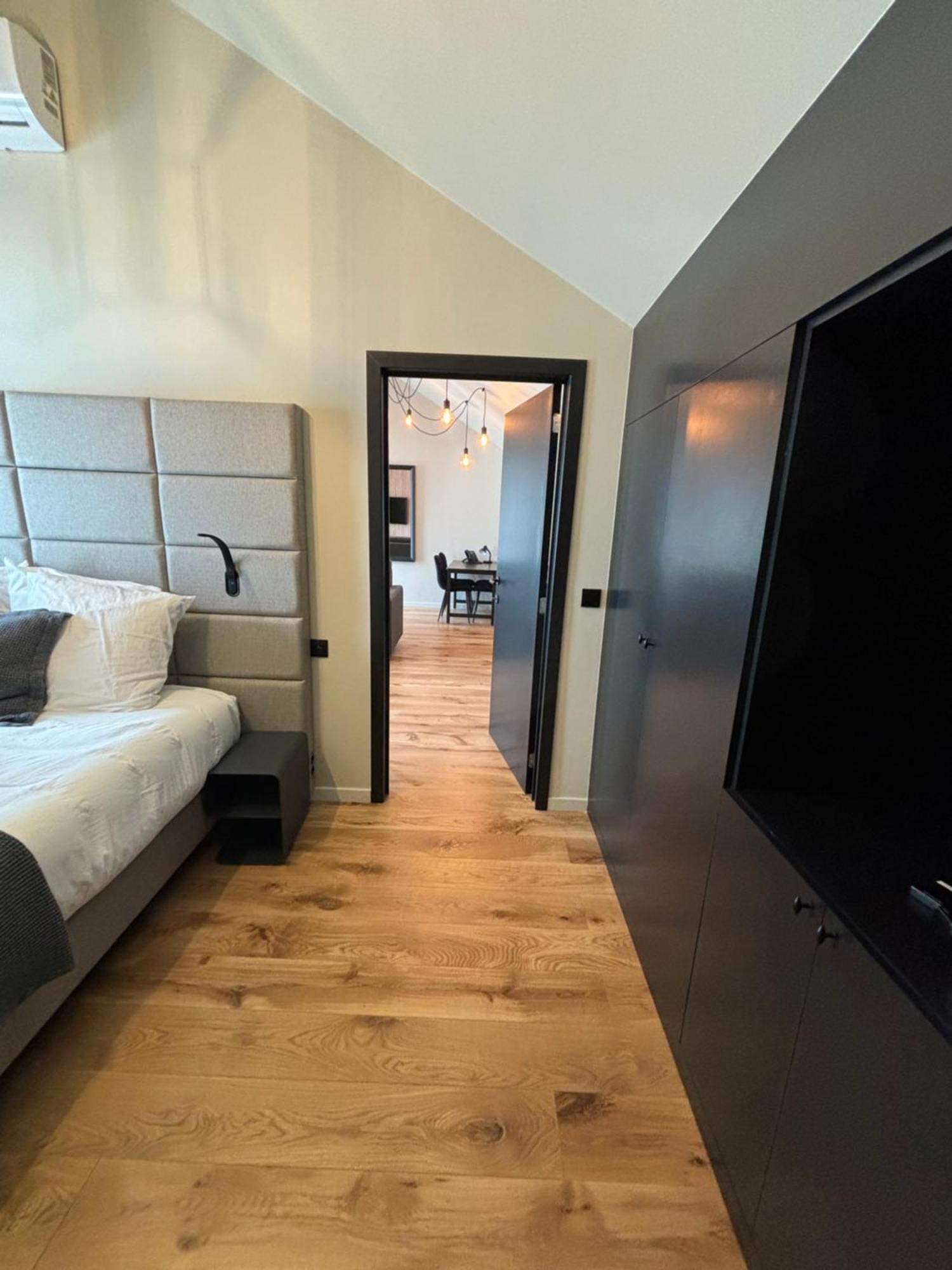 Hotel Mezza Notte Ronse Εξωτερικό φωτογραφία
